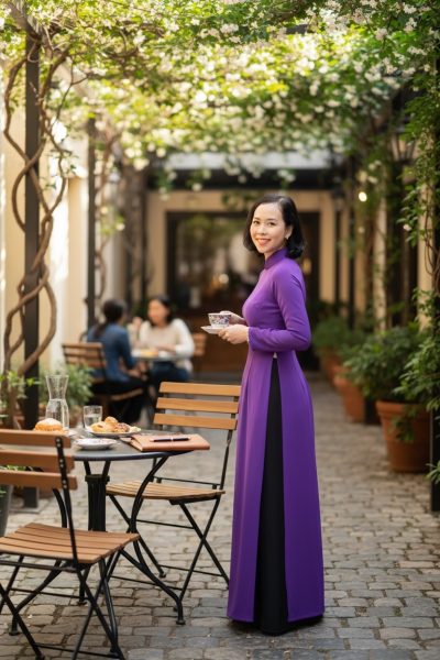 thuê áo dài tím hcm