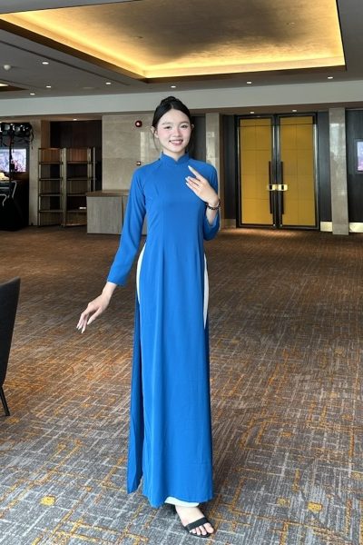 áo dài xanh cổ vịt