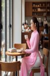 thuê áo dài hồng phấn